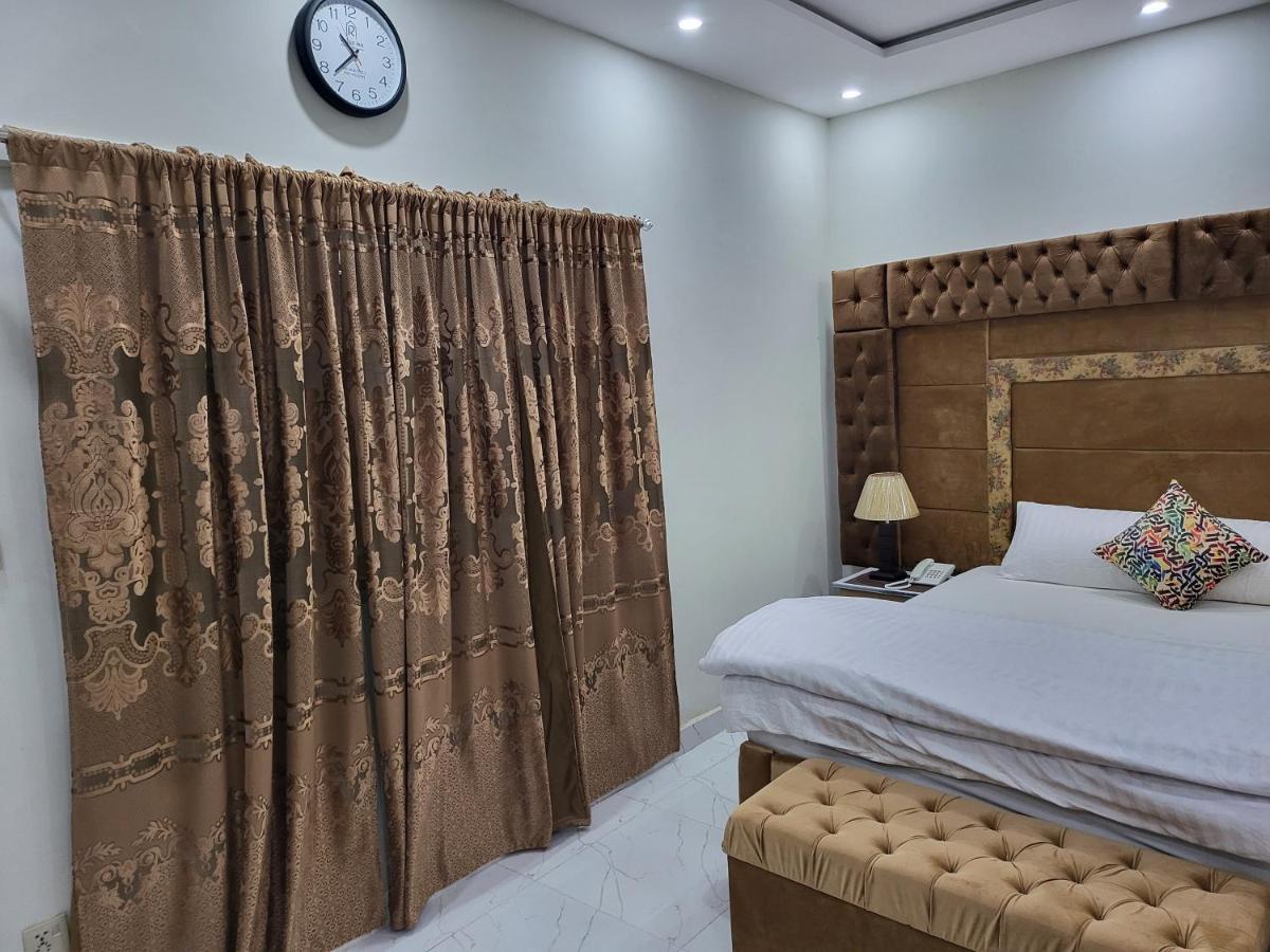 Relax Inn Lahore Luaran gambar