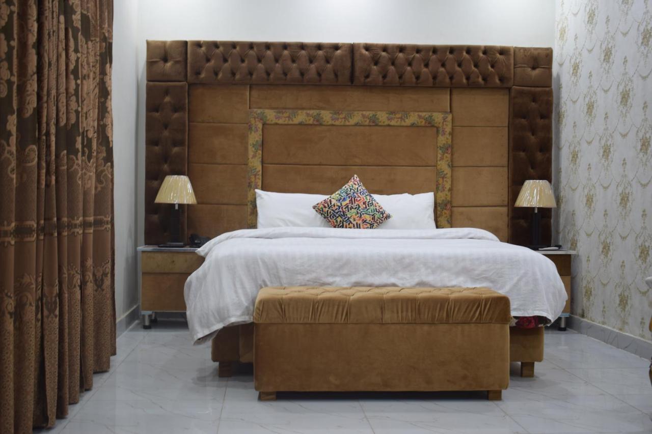 Relax Inn Lahore Luaran gambar