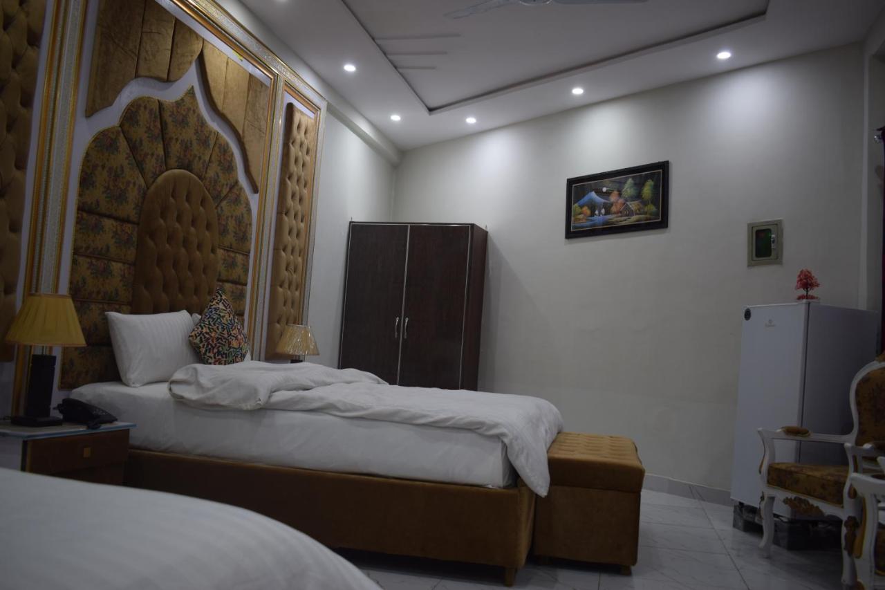 Relax Inn Lahore Luaran gambar