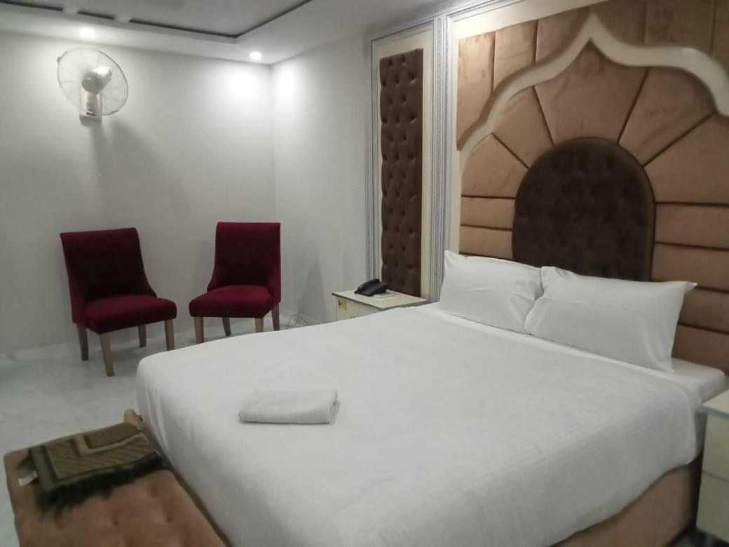 Relax Inn Lahore Luaran gambar